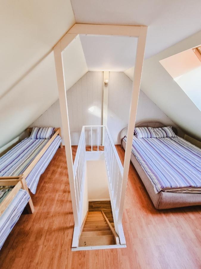 Viesu Nams Kapsargi Hotel Ventspils Eksteriør billede
