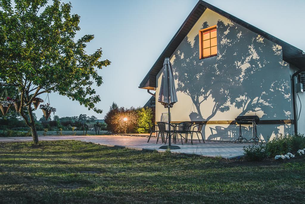 Viesu Nams Kapsargi Hotel Ventspils Eksteriør billede